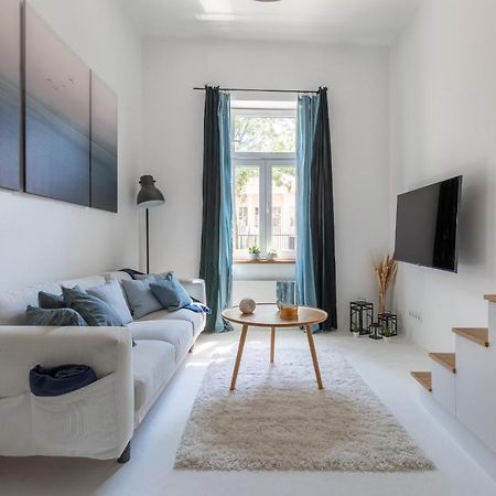 Black And White Apartment Budapesta Exterior foto