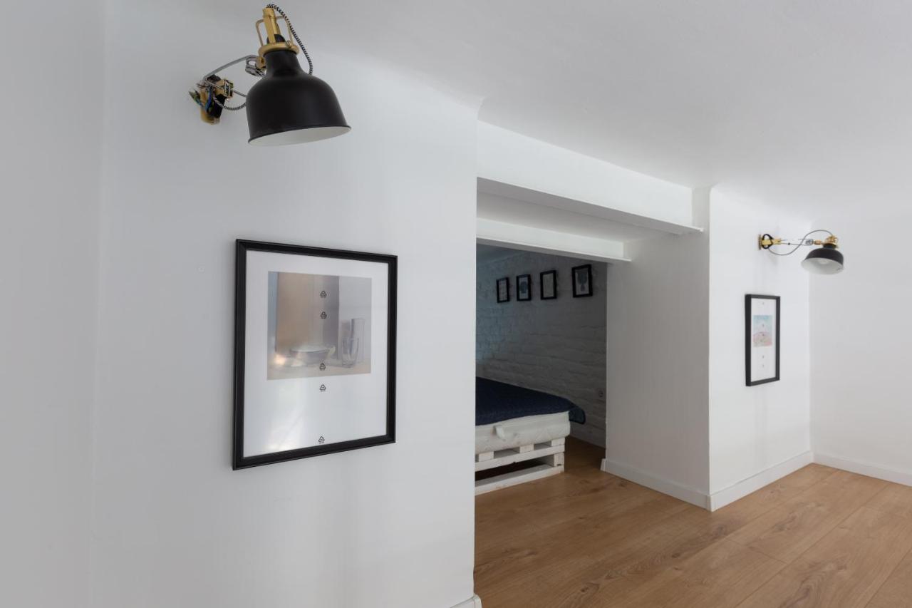 Black And White Apartment Budapesta Exterior foto
